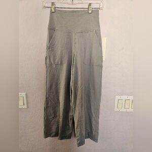 Lululemon Athletica Women's Align Wide Leg Crop 23"